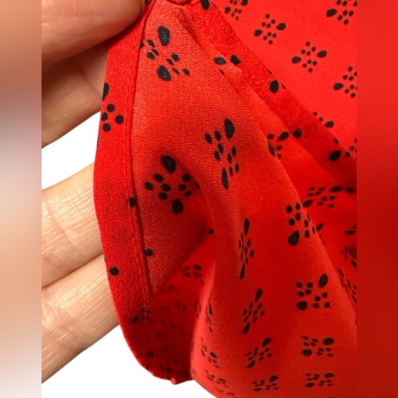 Alfred Sung sleevess pleated front back yoke and gathers black dot print - Picture 5 of 6